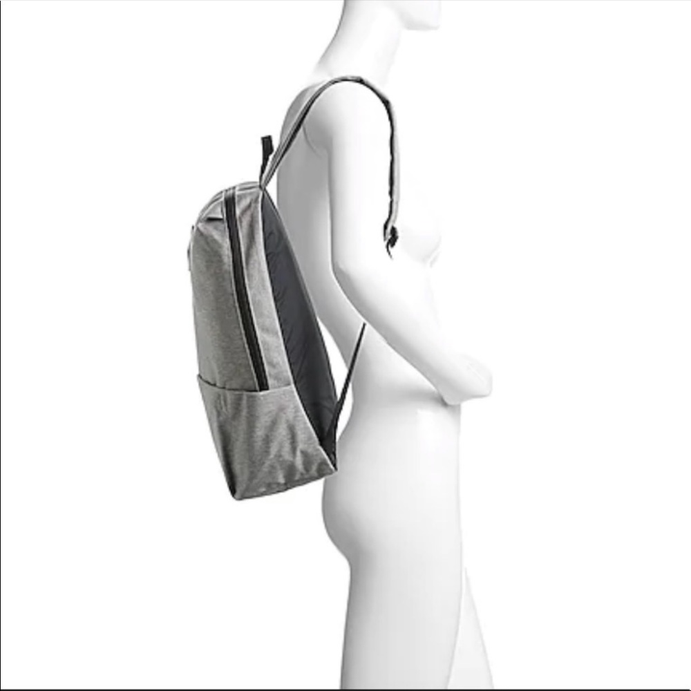 DSW Backpack - Picture 4 of 5